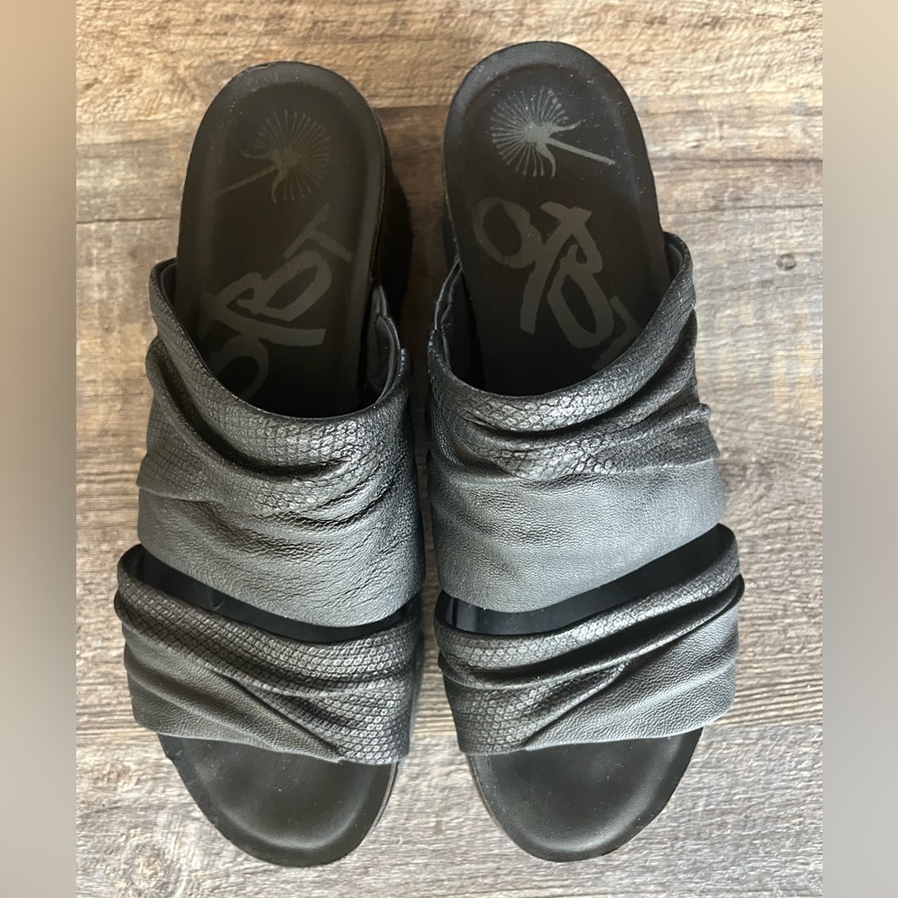 OTBT Sandals Womens Weekend Platform Wedge Leather Slides Black Slip On 9.5